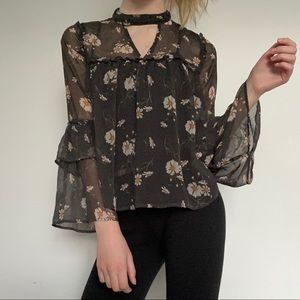 American Eagle long sleeve floral shirt